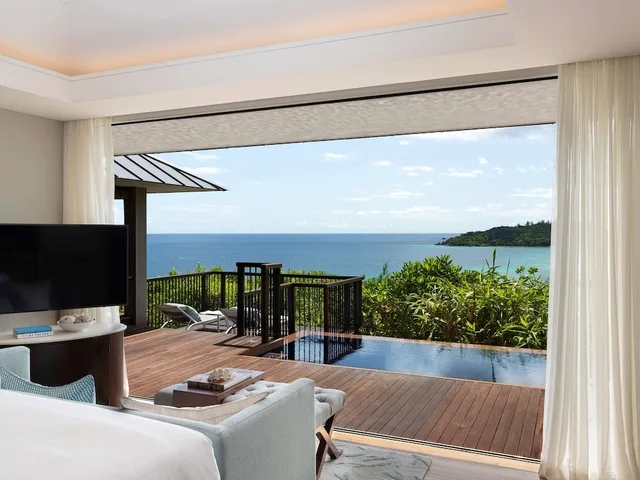 فيلا بسريرين مزدوجين بإطلالة على البحر بمسبح خاص، Raffles Seychelles 6/10