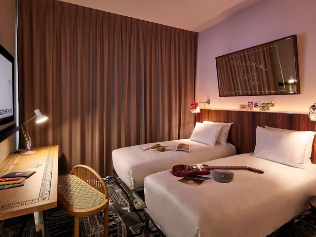 Mama, Medium, Twin Beds، Mama Shelter Luxembourg 2/7