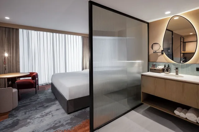 غرفة قياسية بسرير كينج لذوي الإعاقة، Mercure Melbourne La Trobe Street 8/9