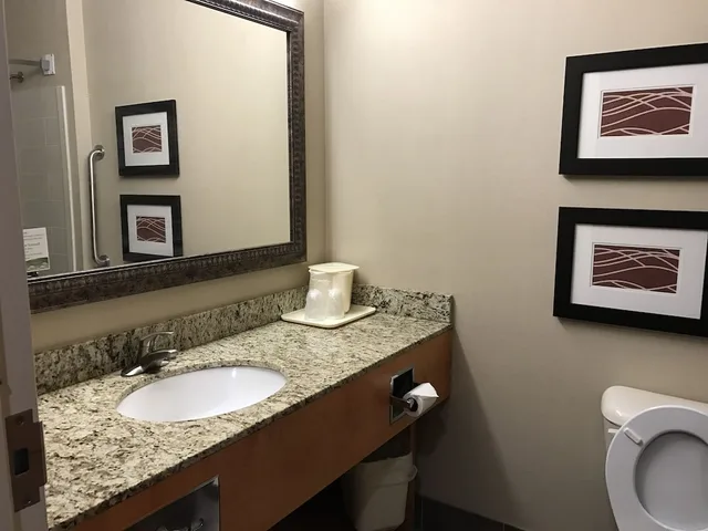 غرفة بسريرين كوين لذوي الإعاقة، Comfort Inn Louisville Southwest 3/5