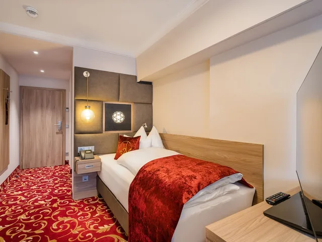 غرفة بشرفة مفردة بسرير فردي، Norica Hotel 1/1