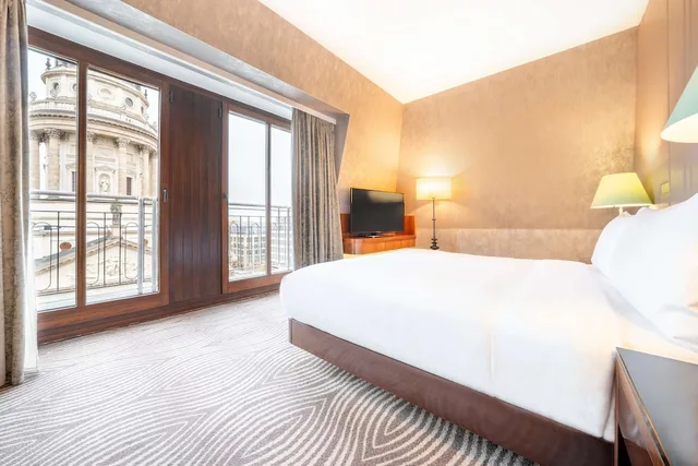 Duplex, Suite, King Bed, Domex View, Lounge Access، Hilton Berlin 1/6