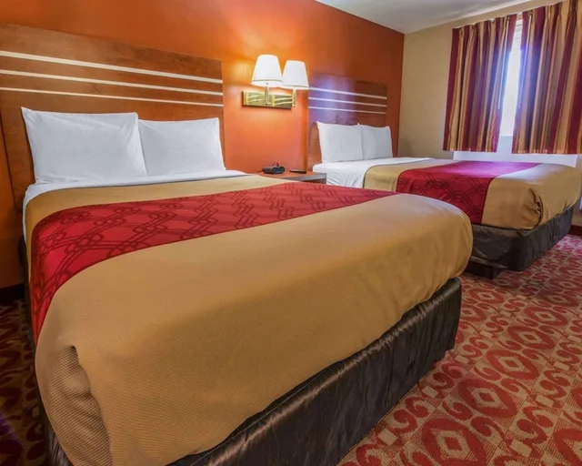 غرفة قياسية بسريرين مزدوجين، Econo Lodge Hermitage South 1/4