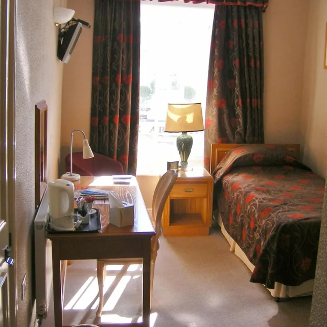 غرفة مفردة، Kings Head Hotel 3/7