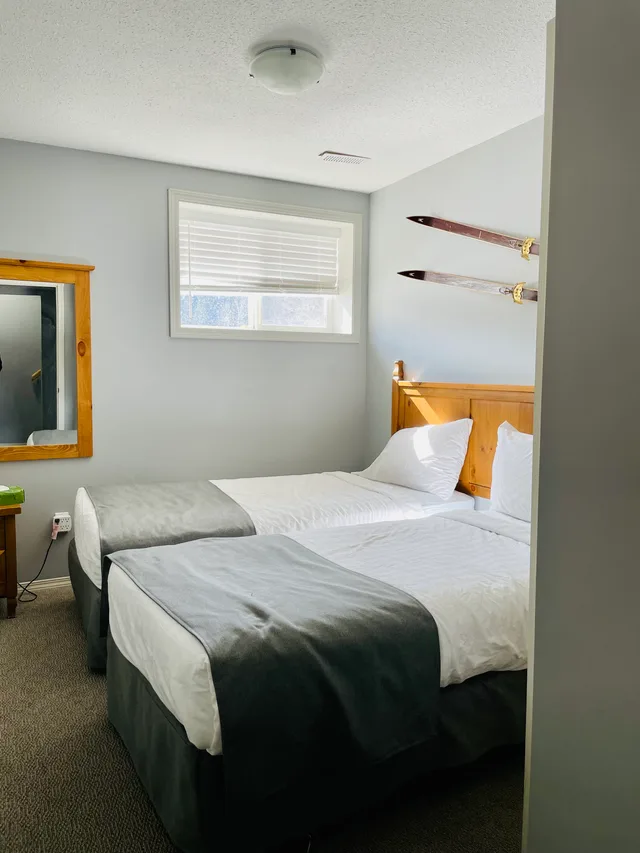 3 Bedrooms, Condo, Deluxe, 2 Bathrooms، Fernie Stanford Resort 1/3