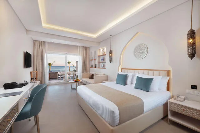 Posh Pool Suite (Bf)، SUNRISE Remal Beach Resort 1/1