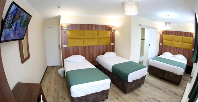 غرفة كومفورت رباعية بسرير فردي، Sun Hotel 10/10