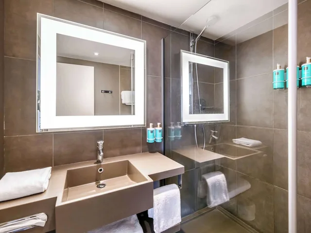 غرفة تنفيذية بسرير مزدوج مع أريكة، NOVOTEL GRENOBLE CENTRE 9/10