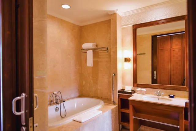 Deluxe, Suite, Twin Beds, Garden View, The Patra Bali Resort and Villas 2/4