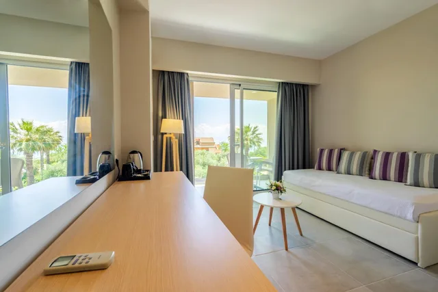 غرفة ثلاثية، Cnic Gemini Hotel 5/7