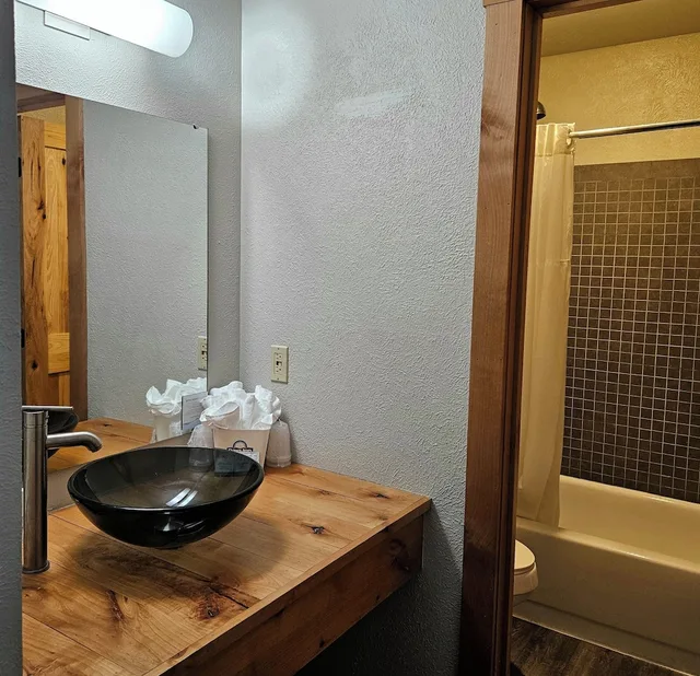 جناح استوديو ديلوكس بسرير كوين، Days Inn and Suites by Wyndham Downtown Missoula-University 4/6