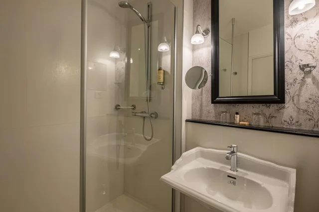 غرفة كومفورت بسريرين منفصلين، Hotel Litteraire Gustave Flaubert, BW Signature Collection 13/13