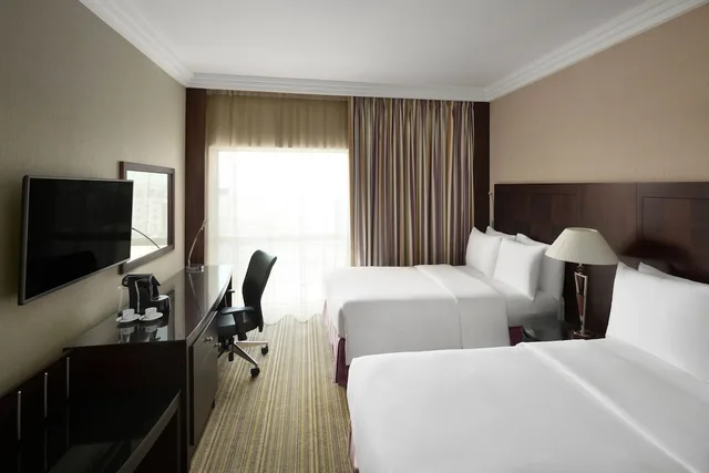 Swiss, Executive, Twin Beds, Crowne Plaza Jeddah 1/3