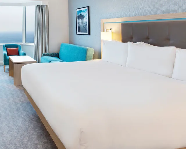 Executive, King Bed, Full Sea View، Leonardo Royal Hotel Brighton Waterfront 5/10