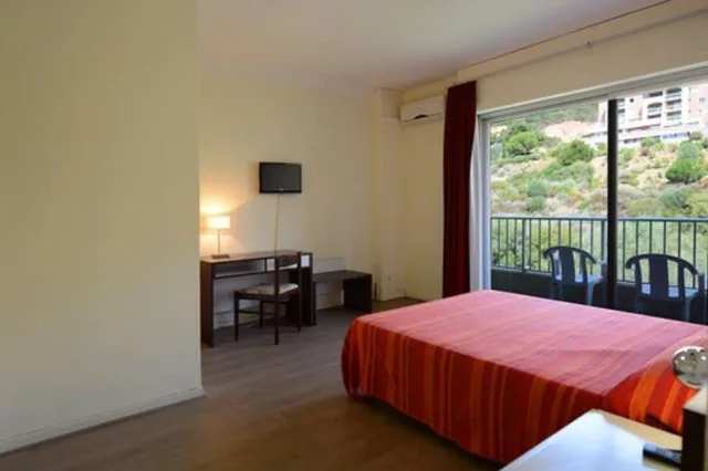 Room, Double Bed, Mountain Side، Sun Beach Hotel 1/3