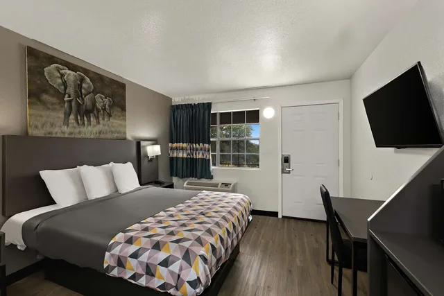 غرفة بسرير كوين للمدخنين، Knights Inn Belton 2/3