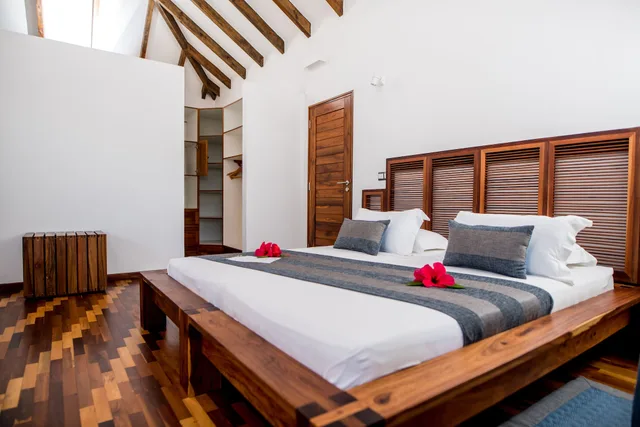 3 Bedrooms, Luxury, Villa, 3 Queen Beds, Beach Side, Private Pool، Home Madagascar The Residence 4/7
