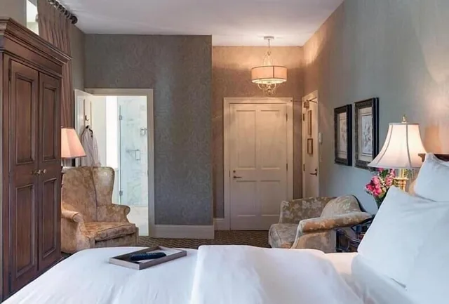 غرفة ديلوكس بسرير كينج، Nicollet Island Inn 1/5