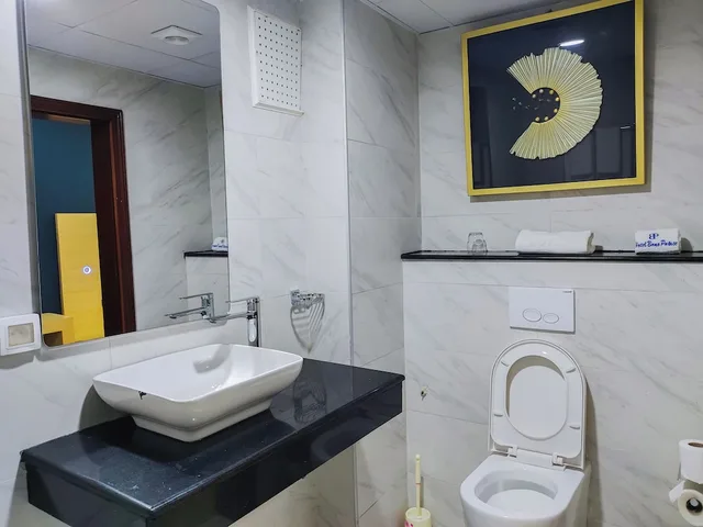 غرفة ديلوكس بسرير كوين، Hôtel Bano Palace 3/3