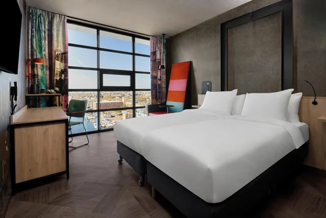 غرفة بانورامية بسريرين منفصلين بإطلالة على المدينة، Inntel Hotels Amsterdam Landmark 1/2