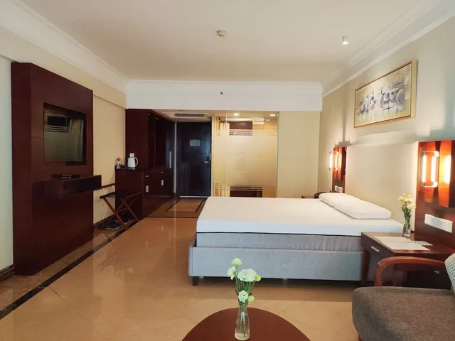 Room, King Bed, Sunrise Sleeper View, Ocean View، Wyndham Garden Wenchang Nanguo 2/6