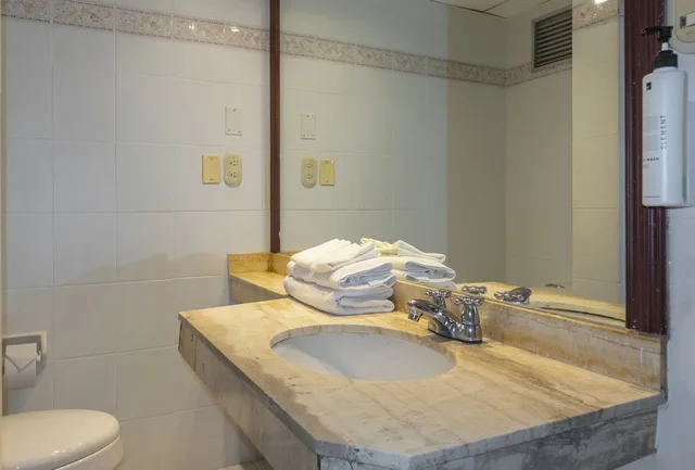 غرفة بسرير كينج، Hotel Faranda Express Puerta Del Sol Barranquilla, A Member of Radisson Individuals 9/9