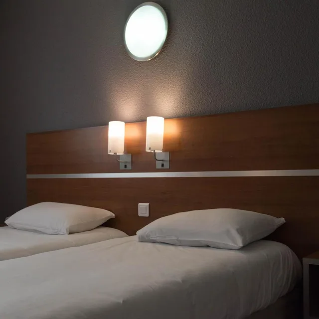 استوديو بسريرين منفصلين بمطبخ صغير، Comfort Hotel Toulouse Sud 4/7