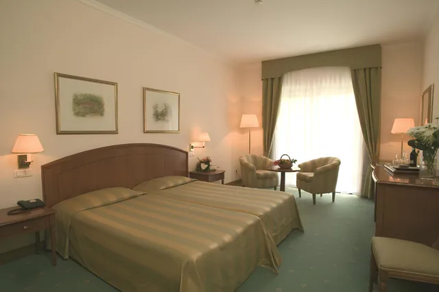 غرفة قياسية بسرير مزدوج بإطلالة على الحديقة بشرفة، Quinta do Monte Panoramic Gardens 1/1