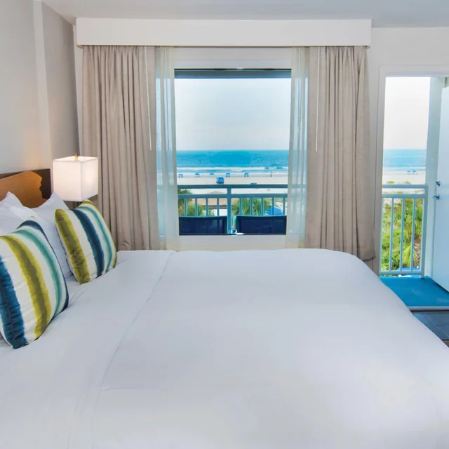 Room, King Bed, Ocean Front, Balcony، Guy Harvey Resort St. Augustine Beach 4/8