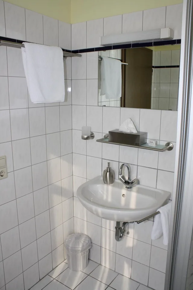 غرفة مفردة، Hotel 4 Hufen 1/2