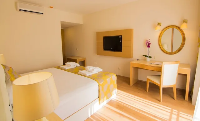غرفة قياسية بسرير مزدوج، Ladonia Hotels Del Mare 1/8