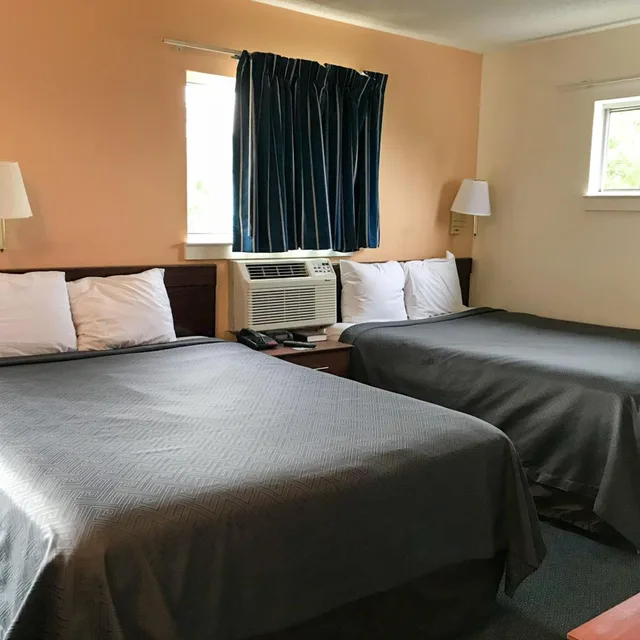 Room, Quadruple, Studio 6 Extended Stay - Fayetteville, NC - Fort Liberty Area 1/7