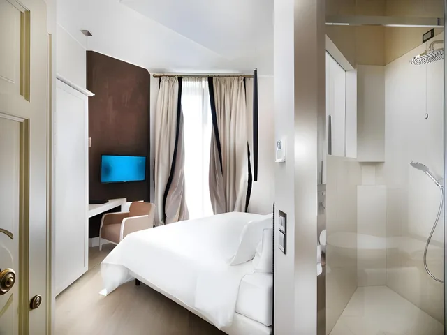 Deluxe, The Glamore Milano Duomo 1/1