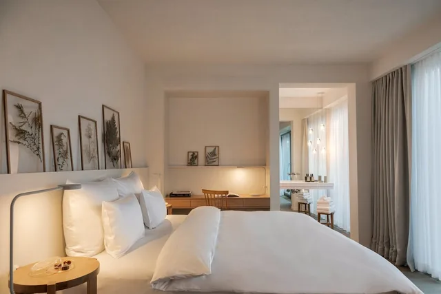 Compact, Suite, King Bed، Wilmina Hotel 1/5