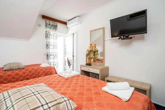 غرفة ثلاثية بسرير فردي بشرفة، Dubrovnik Hotel 4/6