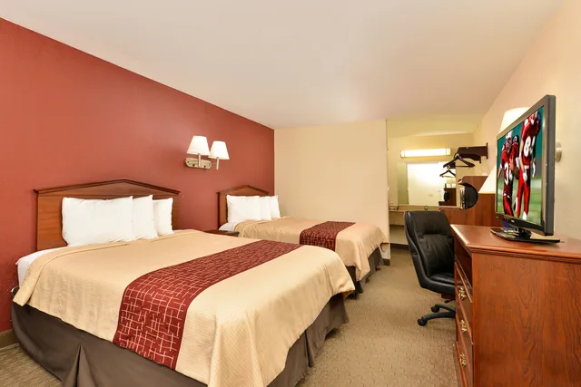 غرفة ديلوكس بسريرين كوين، Red Roof Inn Dalton 5/7