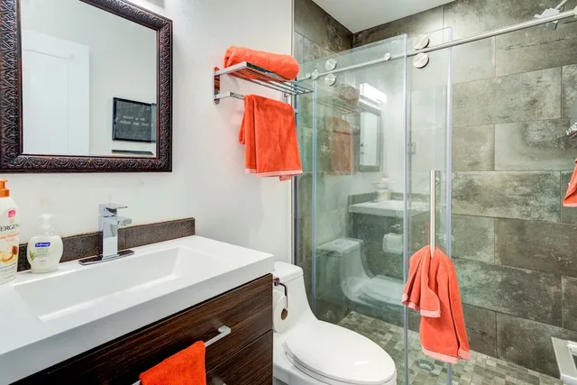استوديو بسرير كينج، INNhale Cannabis Friendly B&B - Adults Only 5/5