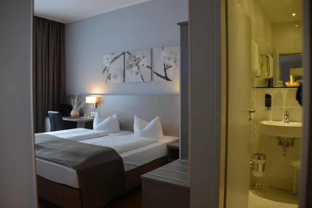 غرفة بسرير مزدوج في الملحق، Arthotel Munich 8/10