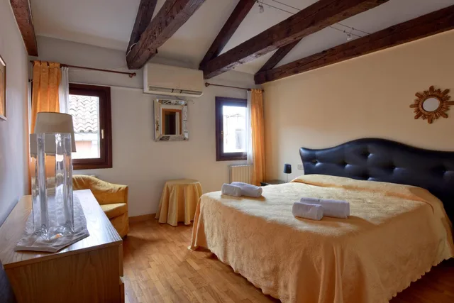 شقة بغرفة نوم واحدة، Charming Venice Apartments 1/6
