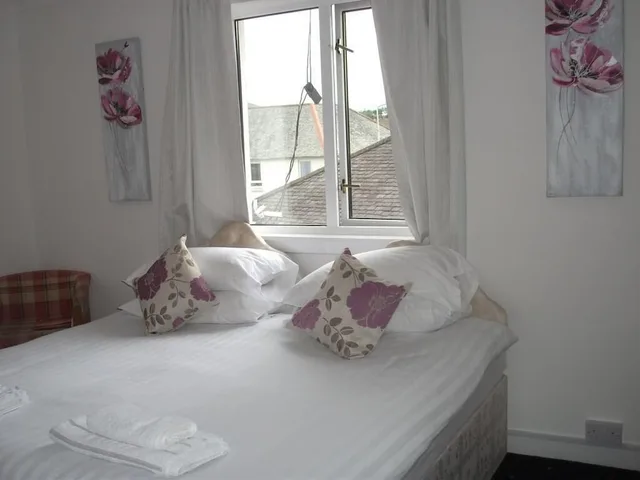 غرفة قياسية مفردة، The County Hotel 5/8