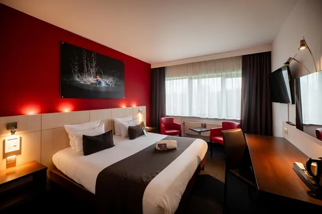 Executive, King Bed, HOTEL CASTEAU RESORT MONS 1/6