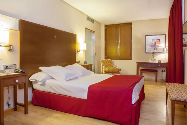Superior, Twin Beds, Petit Palace Palace La Casa de Don Fernando 1/2