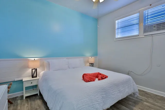 جناح كلاسيكي بسرير كينج، Coastal Waters Inn 1/4