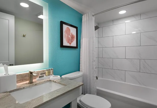 3 Bedrooms, Condo, Ocean Front، Grande Cayman Resort 10/10