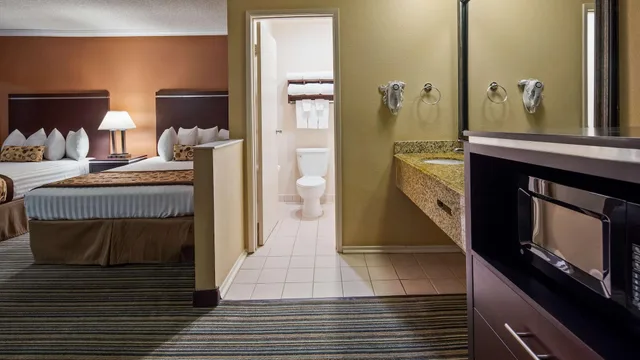 Standard, Multiple Beds، Best Western Courtesy Inn - Anaheim Park Hotel 5/5