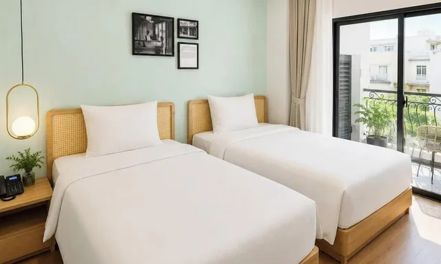 غرفة تنفيذية بسريرين منفصلين بشرفة، Wilque Hotel Hanoi 5/10