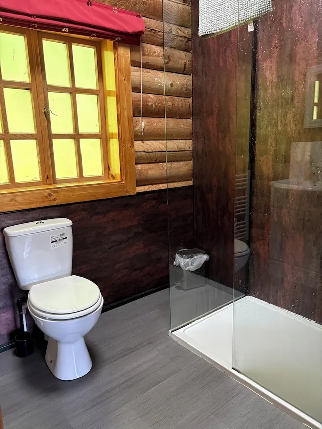 شاليه بسرير مزدوج بغرفة نوم واحدة، Bcc Loch Ness Log Cabins 3/5