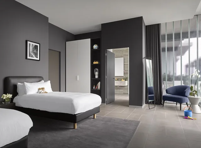 جناح دوبلكس بسريرين منفصلين وسريرين كينج، Intercontinental Malta 1/6