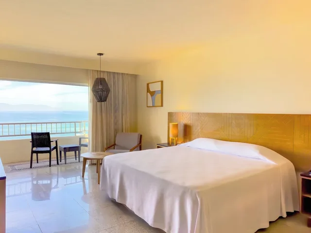 Deluxe, King Bed, Panoramic Bay View، Friendly Fun Vallarta Different Experiences 1/6