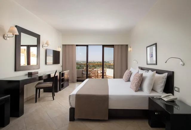 Suite, Apartment, King and Twin Beds, Sea View، Fort Arabesque Beach Resort 5/7